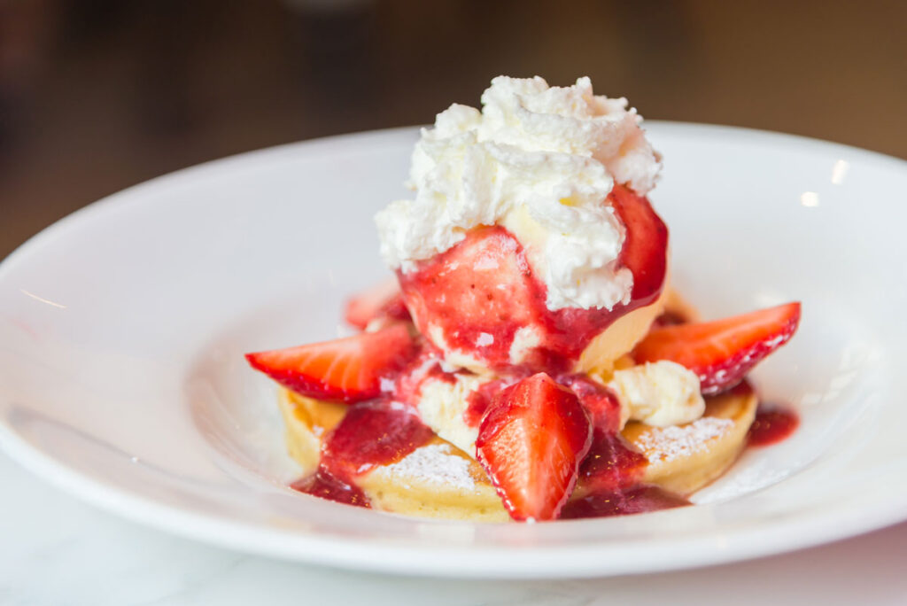 Delicious strawberry desserts 